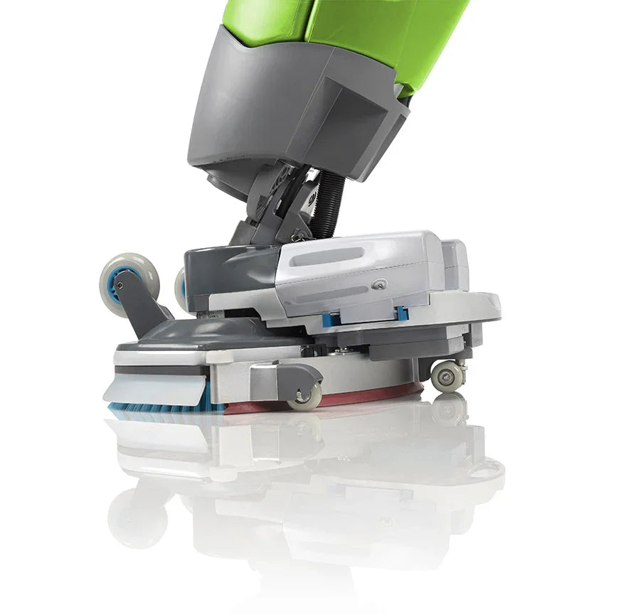 poder das escovas da Máquina Lavadora de Pavimentos Ergonómica 360º IPC i-MOP XL PLUS