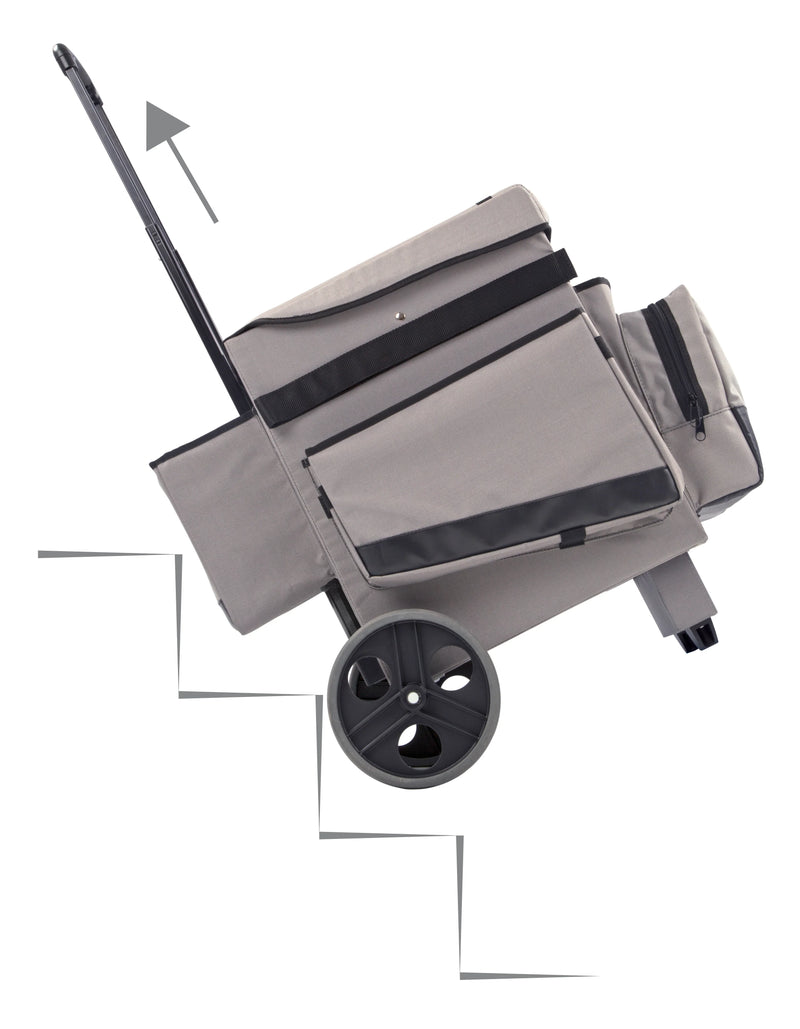 Carrinho Housekeeping Portátil TTS subindo escadas com rodas, ideal para limpeza e manutenção compacta.