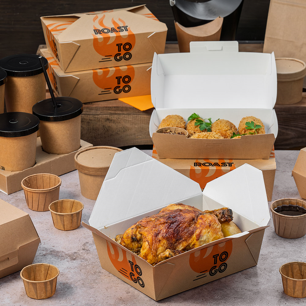 Caixa Take Away Plana para Frango 2880ml com frango assado, ideal para churrasqueiras e soluções práticas de embalagem.