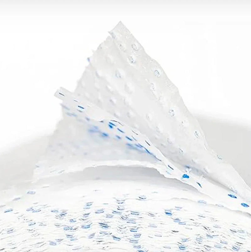 Papel Rolo Multiusos Amoos Strong 70M mostrando a textura suave e absorvente das folhas.