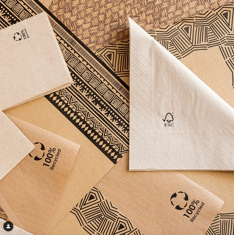 Toalhas de Mesa Offset Kraft Impressas Decoradas em designs reciclados com selo FSC.