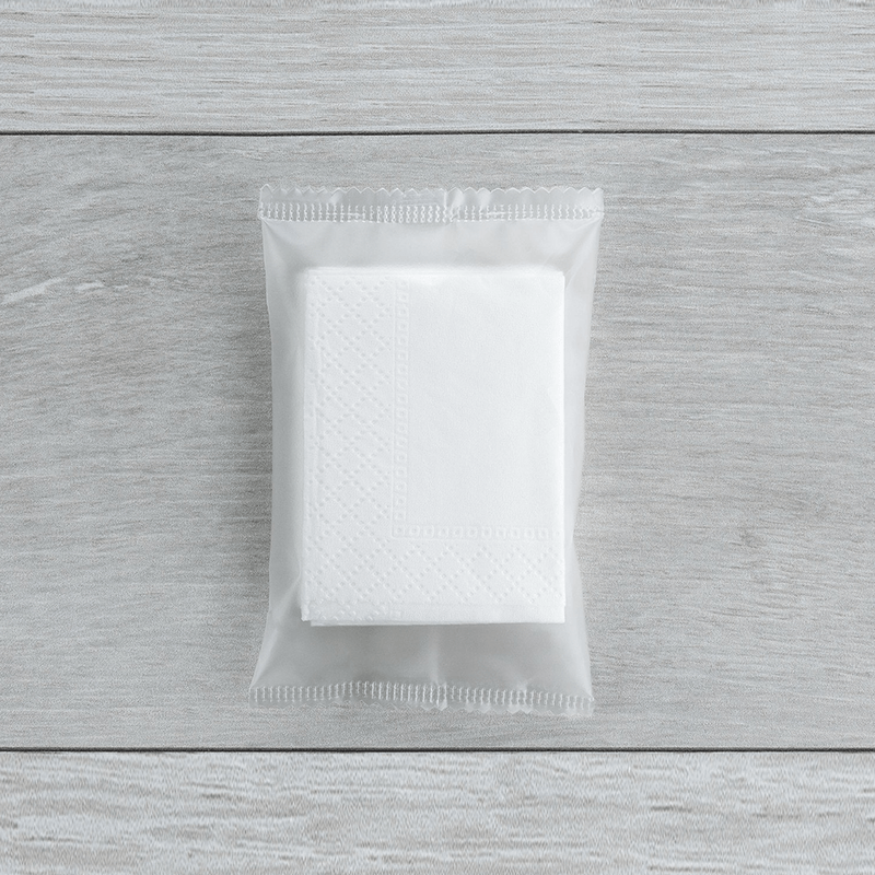 Pack de 3 Lenços de Papel em embalagem individual, perfeito para hotéis e alojamentos turísticos.