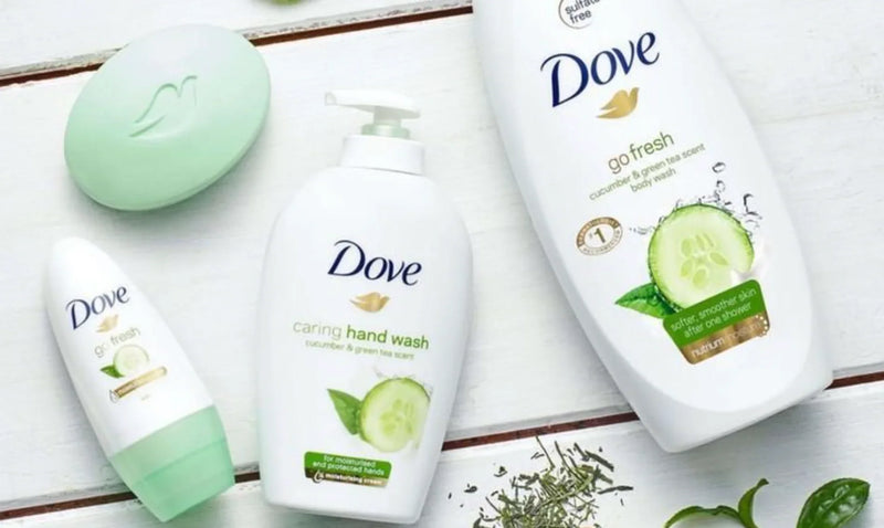 Sabonete Sólido Hidratante DOVE GO FRESH e produtos associados com fragrância de pepino e chá verde.