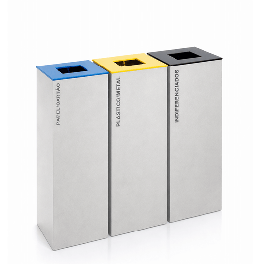 Ecoponto em Bloco Cinzento com 3 Separadores, destinado à gestão de resíduos recicláveis.