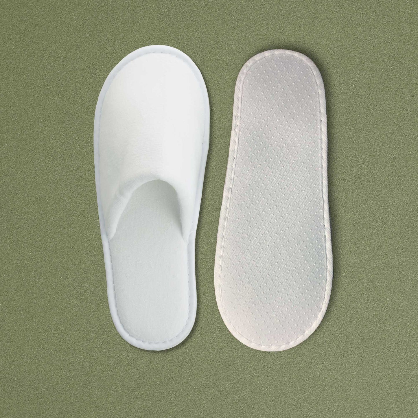 Chinelos de Quarto DELUXE, chinelos de veludo com sola anti-derrapante, parte superior branca.