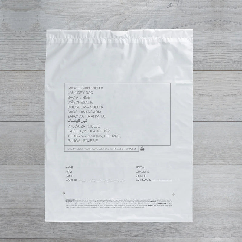 Saco Plástico para Serviço de Lavandaria GFL com instruções, ideal para transporte de roupa suja em hotéis.
