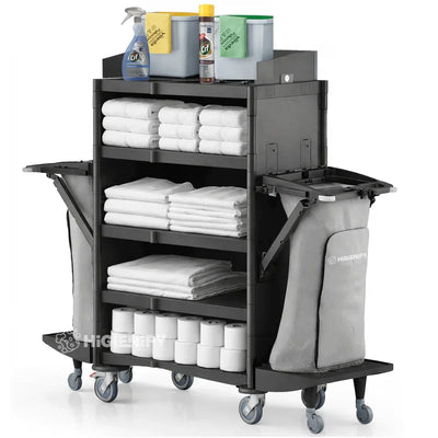 Carrinho Serviço Housekeeping IPC com toalhas, produtos de limpeza e sacos para lixo.