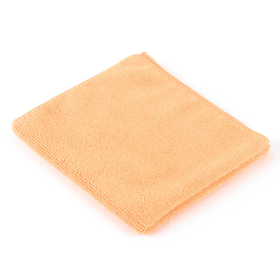 Pano Microfibra Multiusos Laranja T-28, 40x36cm, pack com 12 unidades, ideal para limpeza diária e superfícies variadas.
