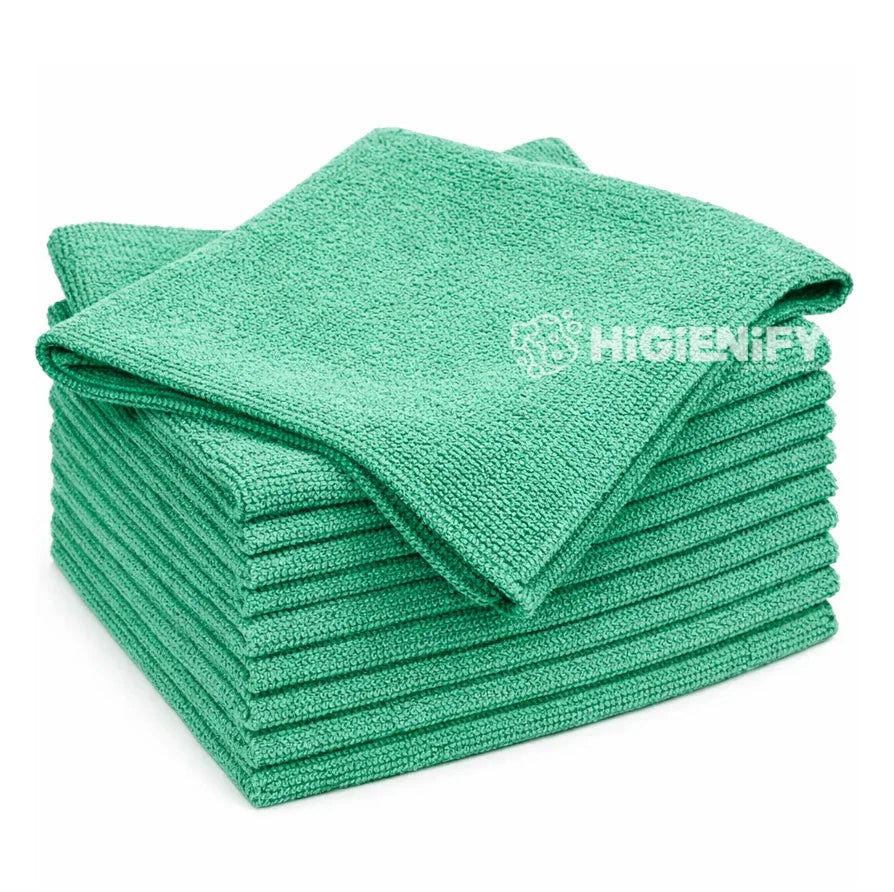 Pano Microfibra Multiusos Verde T-28 empilhados, ideal para limpeza, pack com 12 unidades, 40x36cm.
