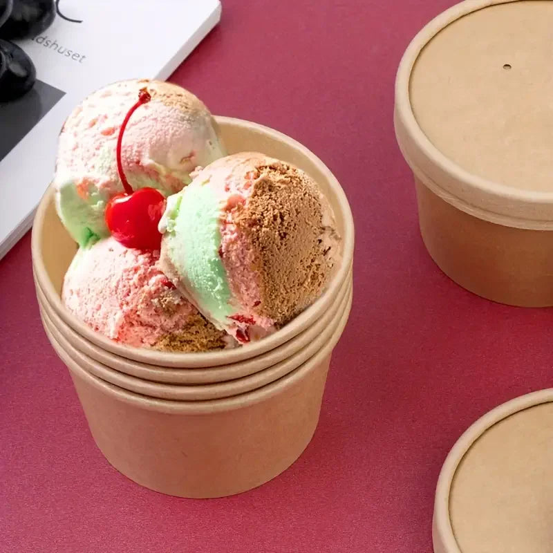 Taça de Cartão Kraft para Gelados 300ml com gelado colorido e cereja, ideal para sobremesas e take away.